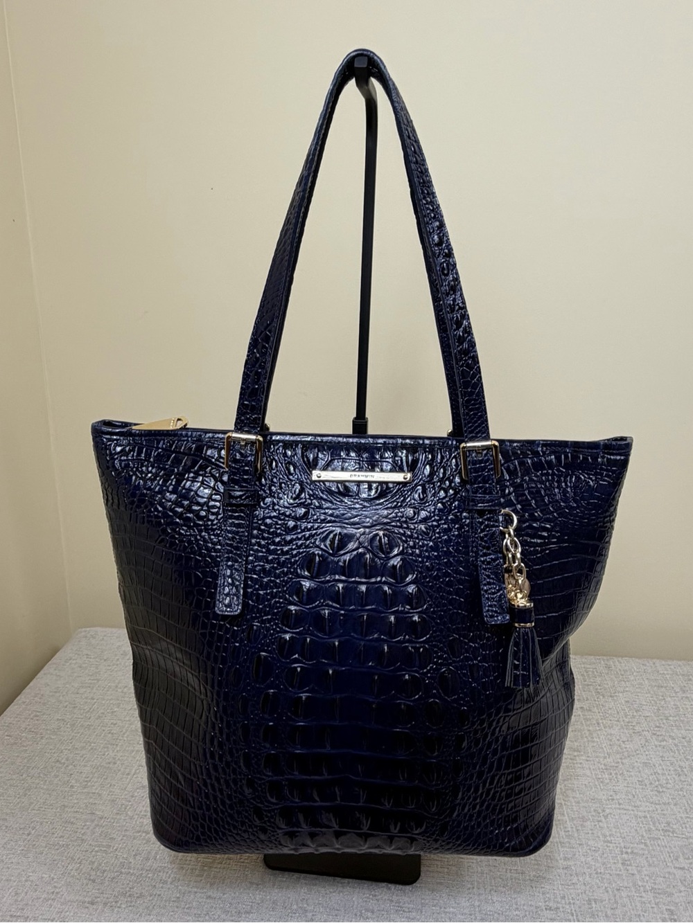 Brahmin EZRA Dark Navy Blue Melbourne Croc Embossed Leather Large Tote Purse